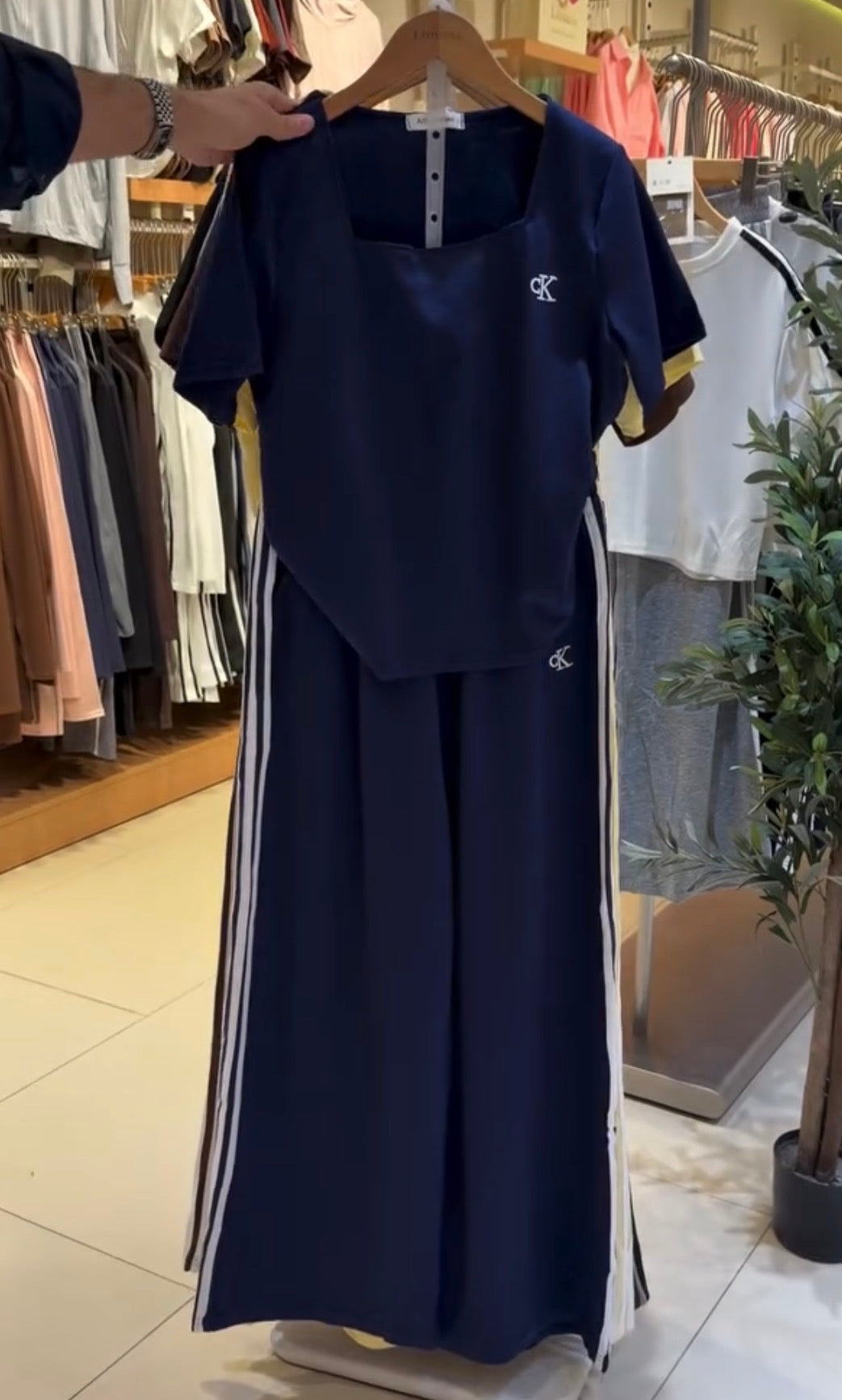 CH - 6126 - Square Nevk Co-ord Set | Saimwear