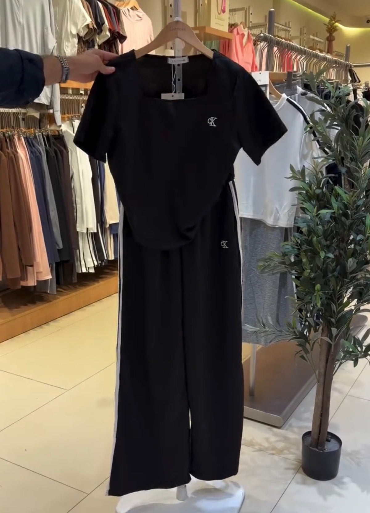 CH - 6126 - Square Nevk Co-ord Set | Saimwear
