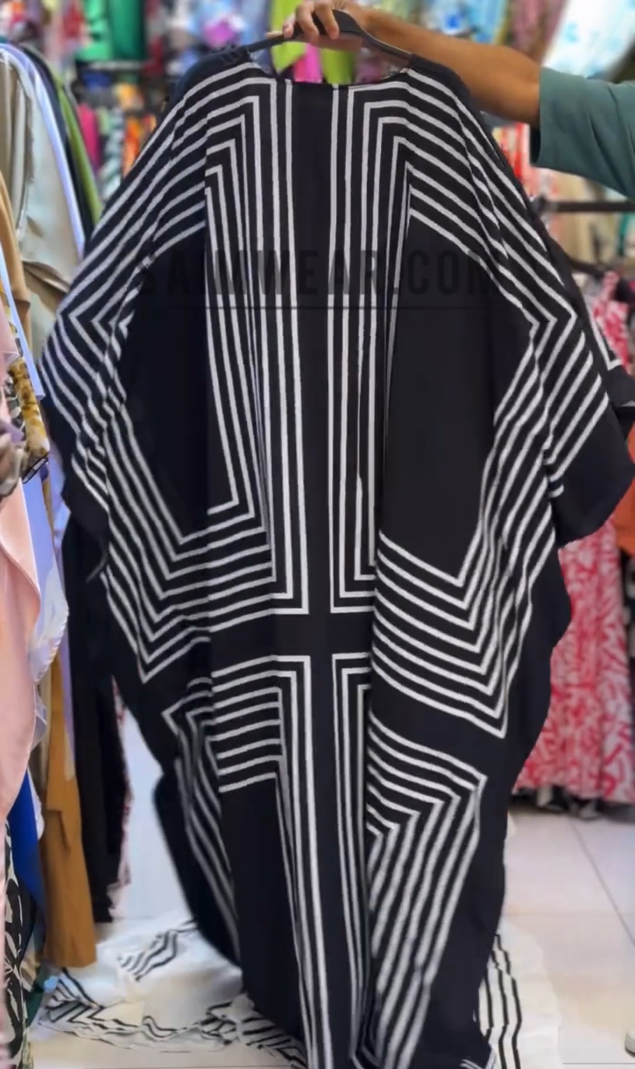 CH 533 Silk Kaftaan Dress - Saimwear