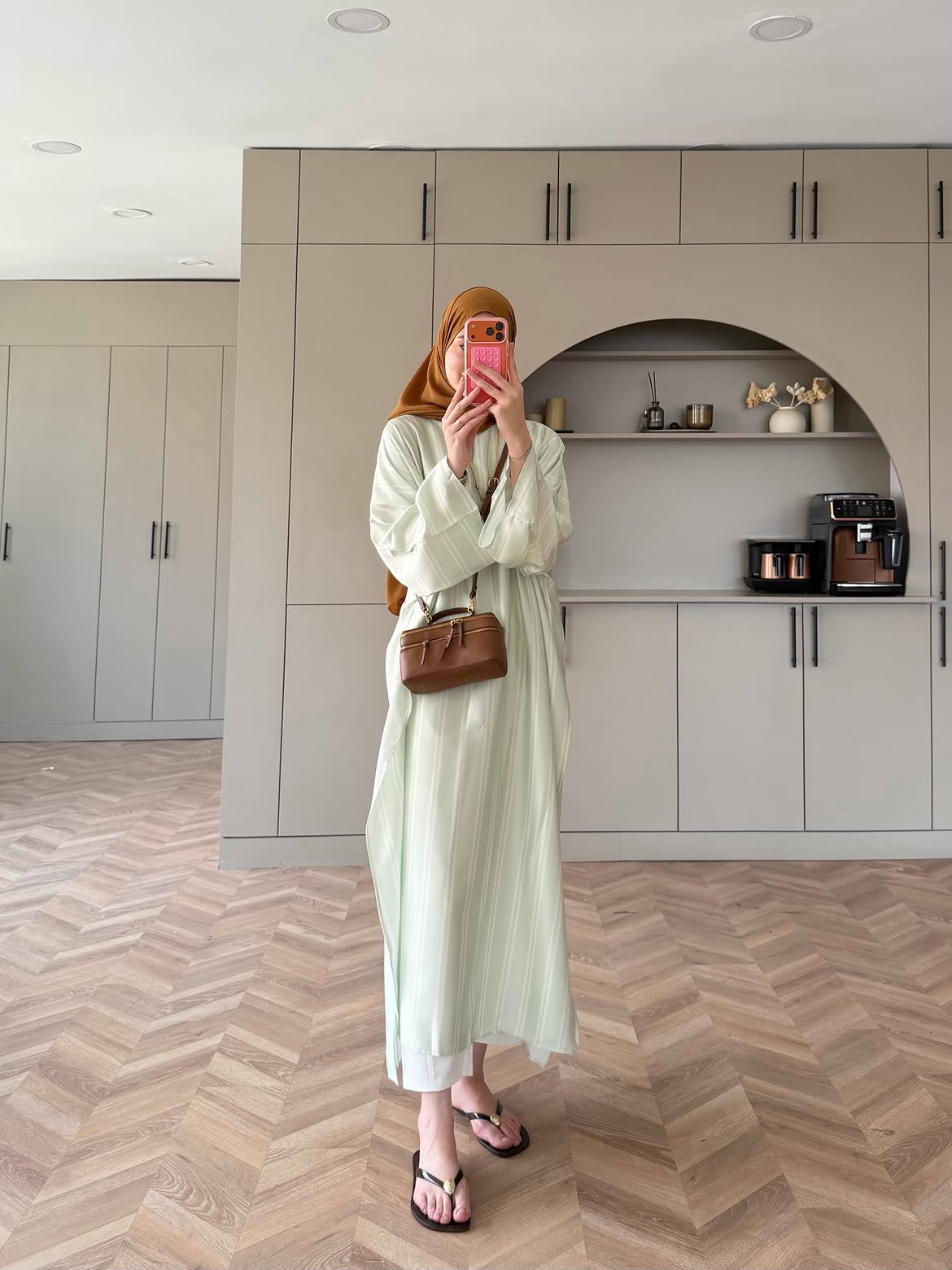 CH - 6119 - Striped Silk Outfit | Saimwear
