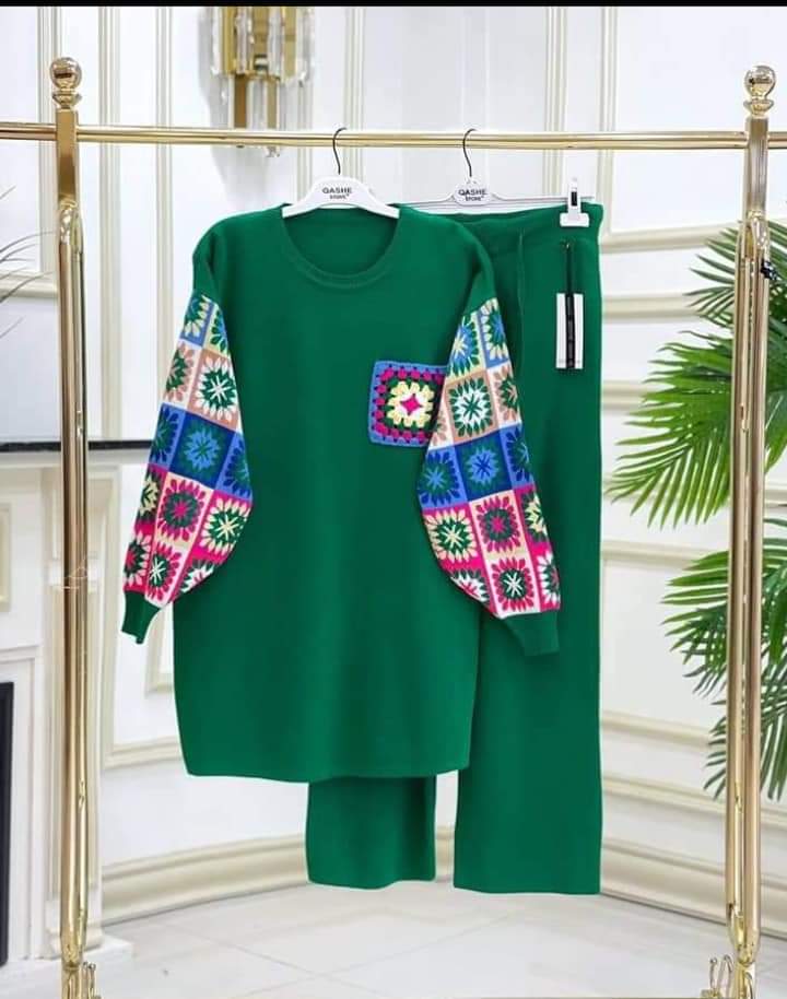 Saimwear 2 Pcs Printed Fleece Co ord Set CH 321