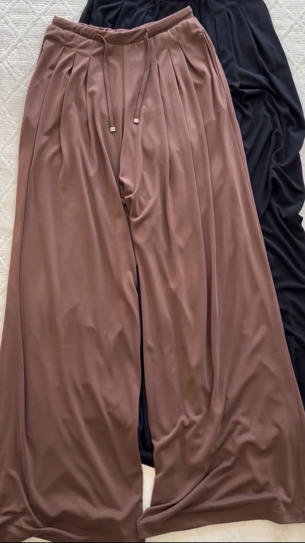 CH - 6104 - Breeze Pleated Pants | Saimwear