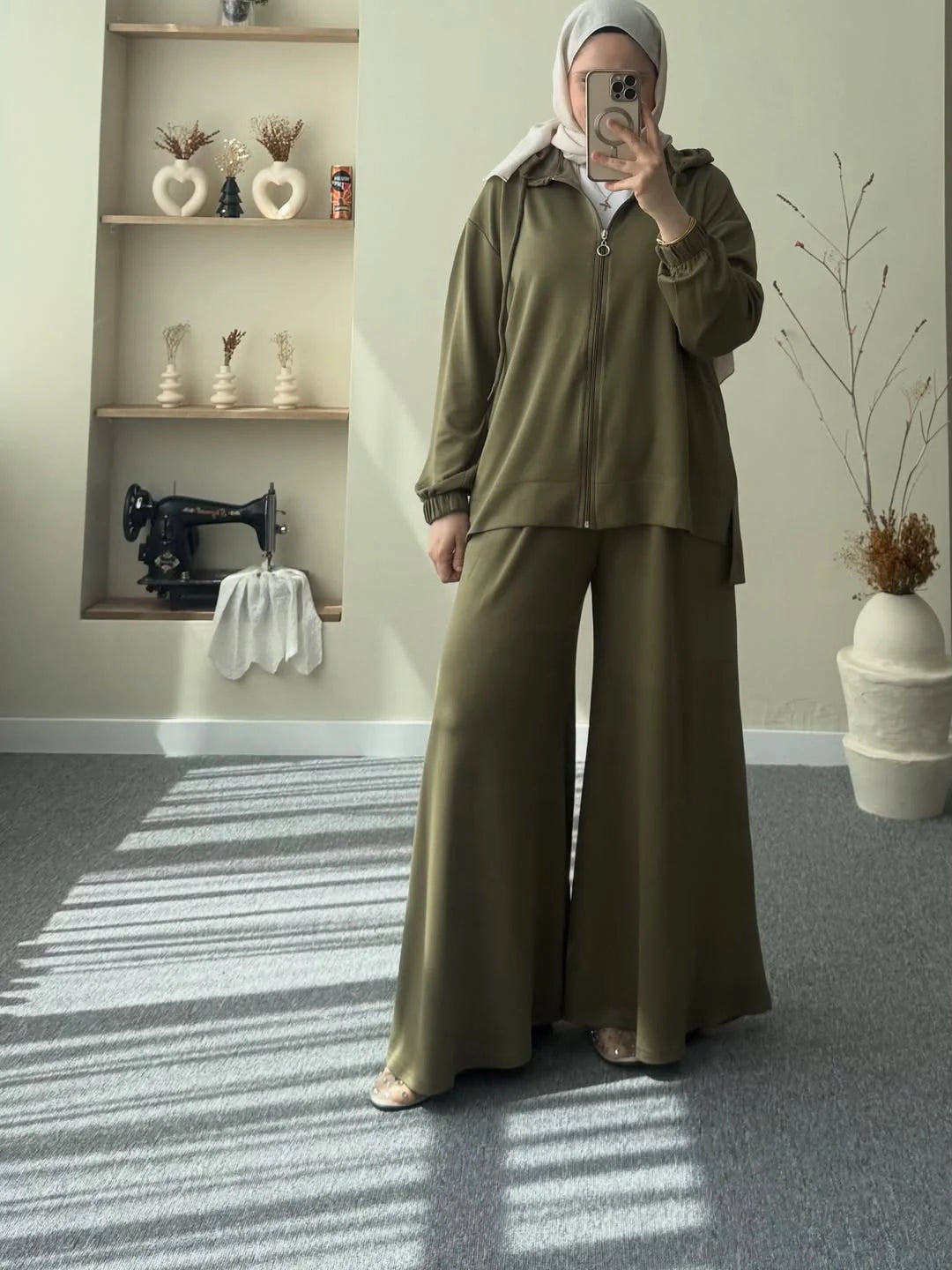 Ch 603 - Full Coverage Relaxed Fit Hoodie and Extra Wide-Leg Bottom Over Size Co ord Set -Saimwear