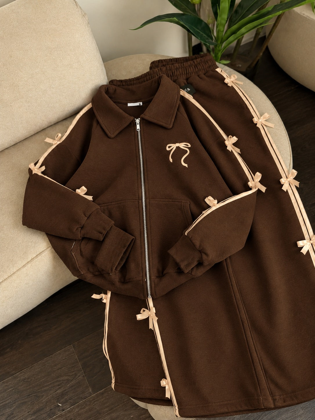 CH - 6146 - Coquette Bow Fleece Tracksuit | Saimwear