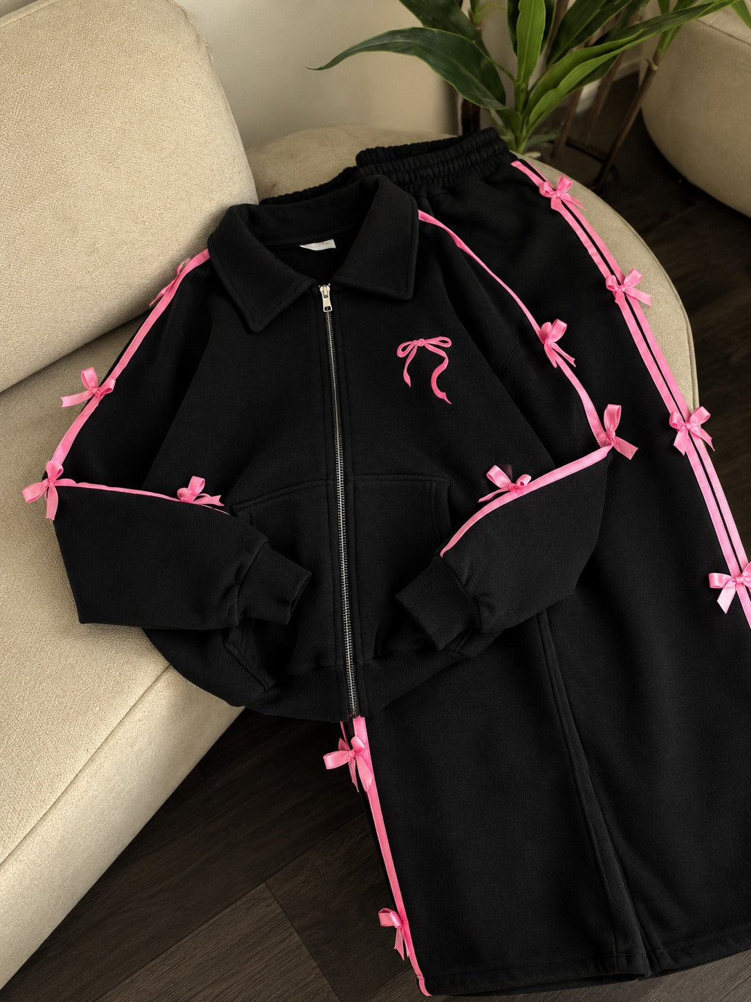 CH - 6146 - Coquette Bow Fleece Tracksuit | Saimwear