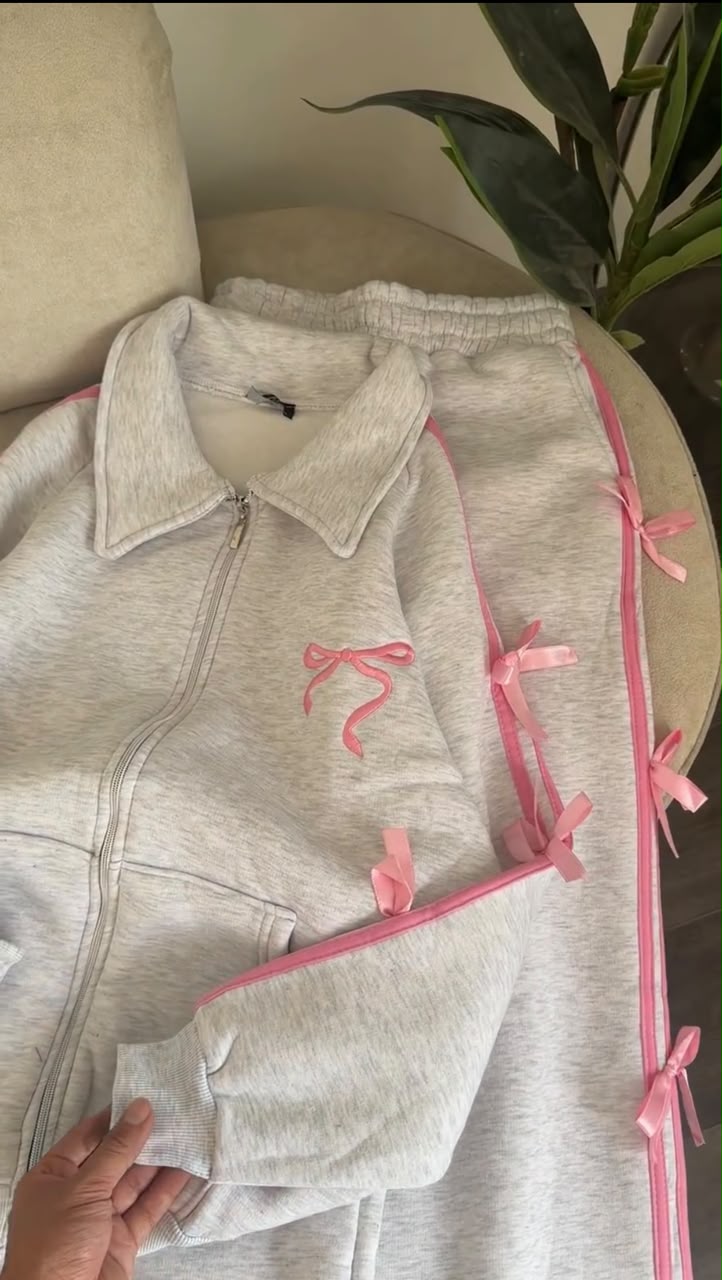 CH - 6146 - Coquette Bow Fleece Tracksuit | Saimwear