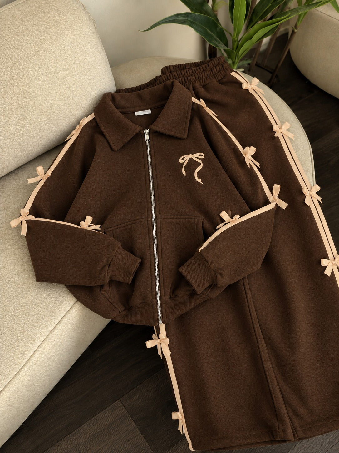 CH - 6146 - Coquette Bow Fleece Tracksuit | Saimwear