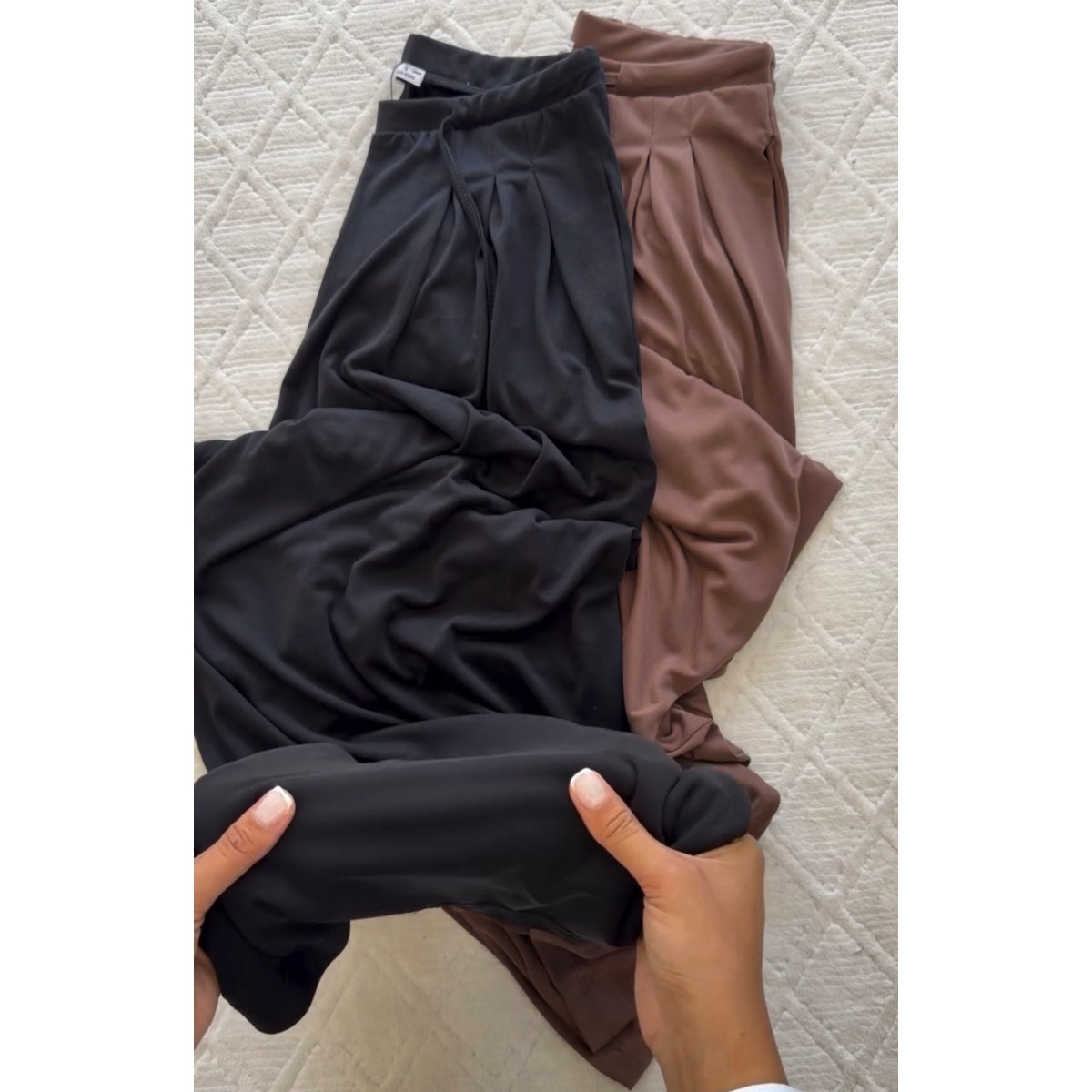 CH - 6104 - Breeze Pleated Pants | Saimwear