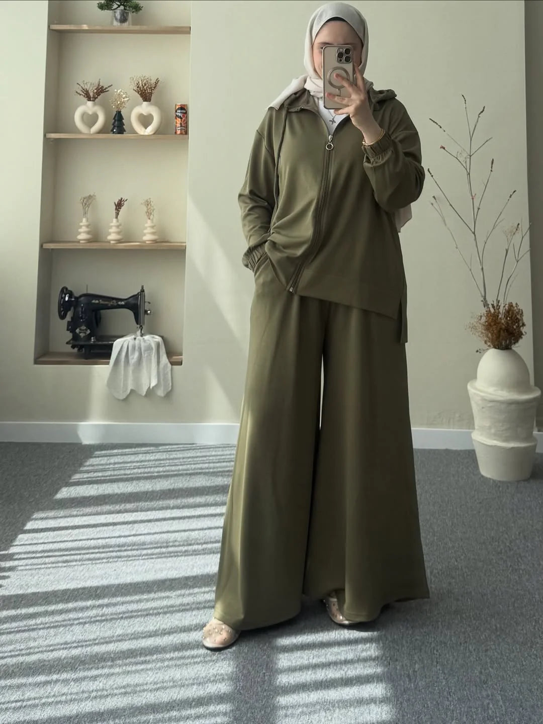 Ch 603 - Full Coverage Relaxed Fit Hoodie and Extra Wide-Leg Bottom Over Size Co ord Set -Saimwear